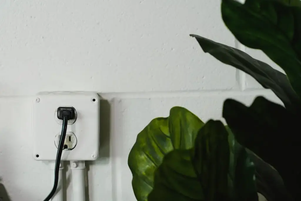 Best Energy Monitor Smart Plug for Home Appliances: Real Cost Savings in 2026 Best Energy Monitor Smart Plug for Home Appliances: Real Cost Savings in 2026 4. TP-Link Kasa KP125 – Best Budget Choice with Strong Features
