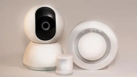 Best Smart Smoke Detector and Carbon Monoxide Alarm Combo for 2026 Best Smart Smoke Detector and Carbon Monoxide Alarm Combo for 2026 Comparison Table: Smart Smoke and Carbon Monoxide Combos Head‑to‑Head