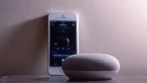 smart speaker with screen for kitchen Best Home Assistant Smart Speaker with Screen for Kitchen 2026 Guide Quick Comparison: Top Smart Speakers with Screens for the Kitchen